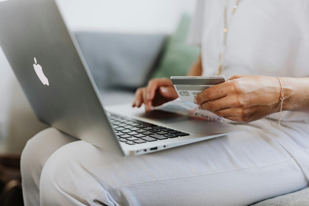 De visitas a ventas: cómo convertir curiosos en clientes