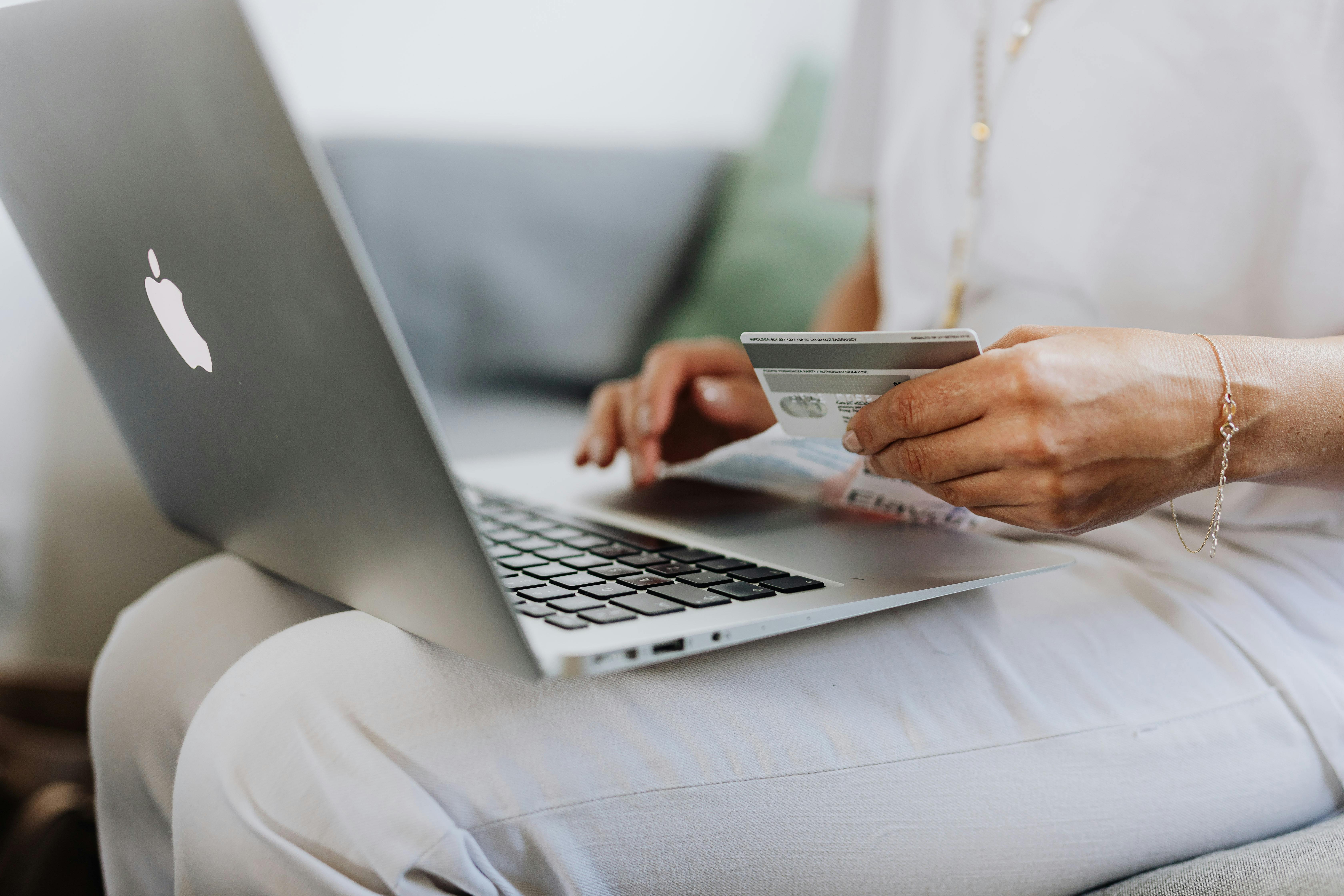 De visitas a ventas: cómo convertir curiosos en clientes